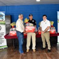 La ARP Alto Chaco entregó presentes navideños a los efectivos de la Brigada Antiabigeato